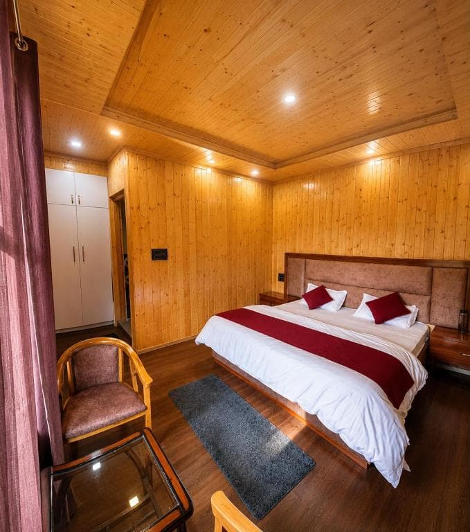 Harshil wood stay, Harsil